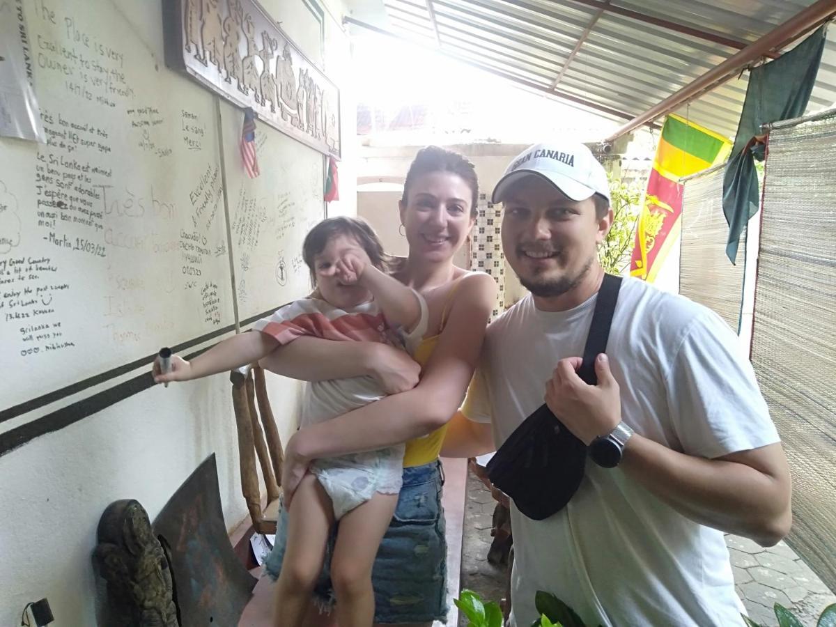Selahn Inn Katunayaka Ngoại thất bức ảnh
