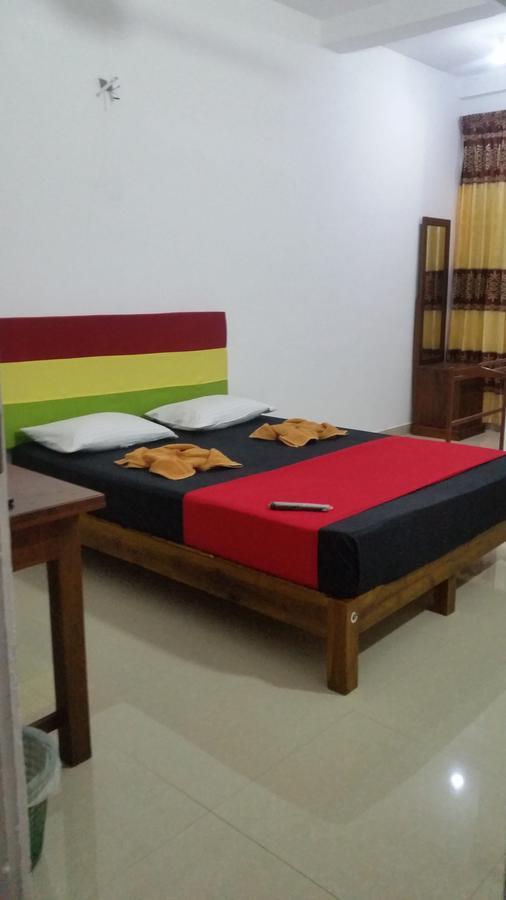 Selahn Inn Katunayaka Ngoại thất bức ảnh